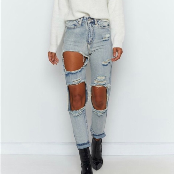 Ripped Jeans - Picture 2 of 7